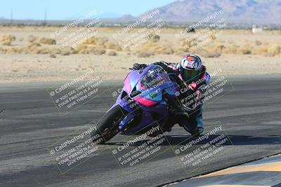 media/Jan-10-2025-CVMA Friday Practice (Fri) [[489e0da257]]/Group 4 and Trackday/Session 2 (Turn 4 Inside)/